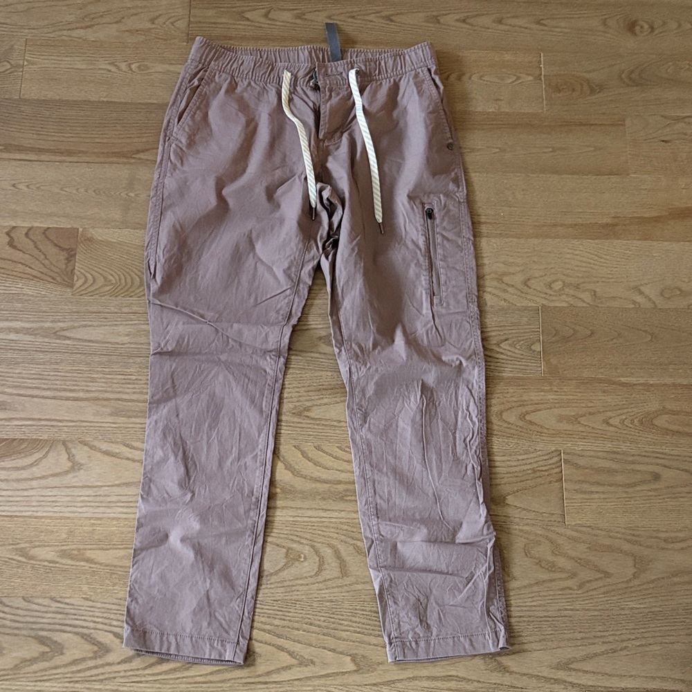 Vuori Women's Straight Leg Pants in Light Purple